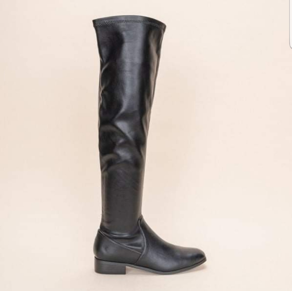 MiiM Knee High Boots, Size 8.5
